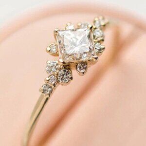 Noble Square Flower Gold Plated Princess Ring for Women, VIP074